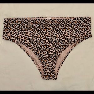 Cheeky high waist bikini bottom